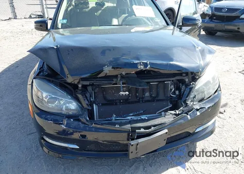 2011 Mercedes-Benz C 300 Luxury 4Matic/Sport 4Matic from USA, damaged, VIN WDDGF8BB0BR133565